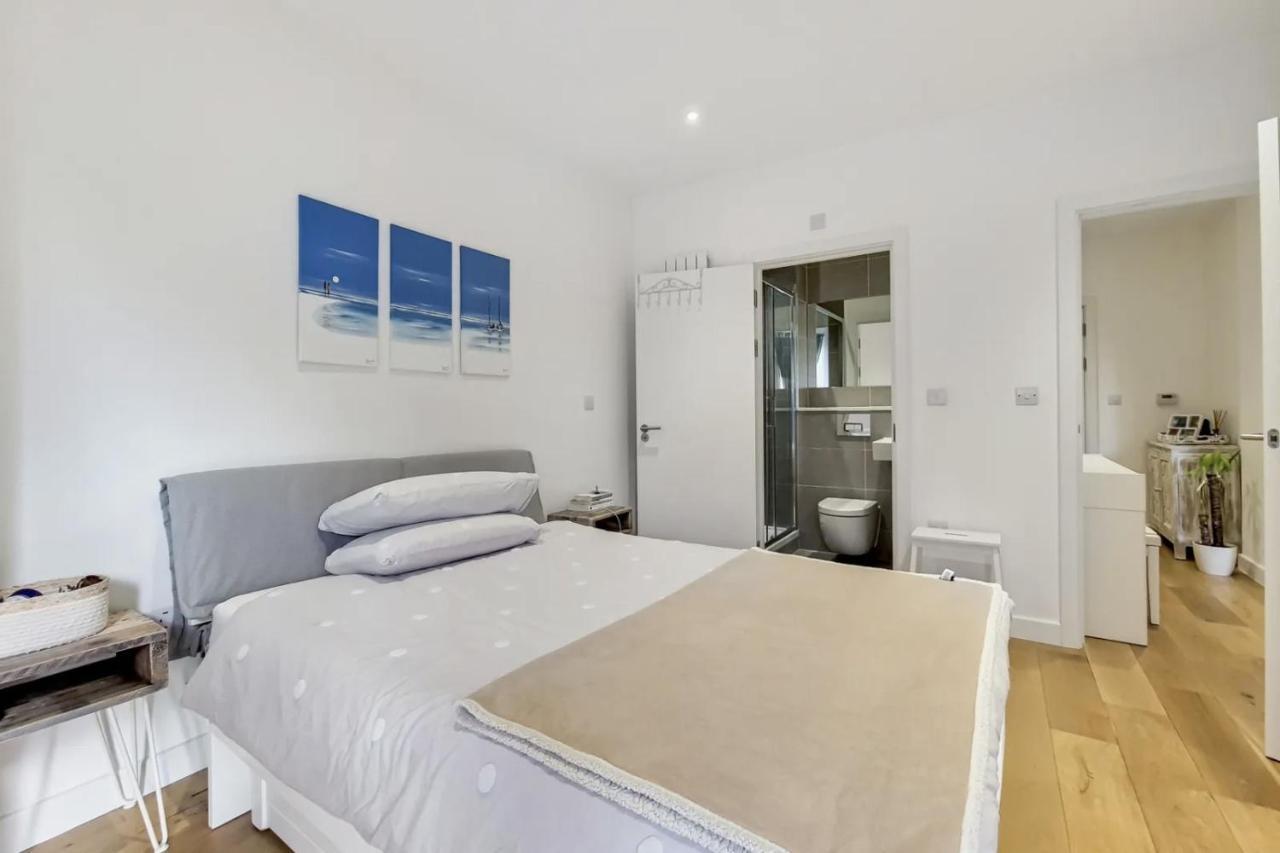 Luxury 2 Bed 2 Bath With Balcony New Build Apartment *South Central London* Экстерьер фото